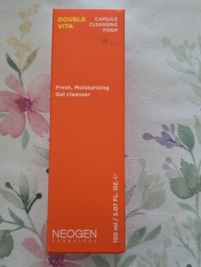 Neogen Double Vita Capsule Cleansing Foam - Orange Gel Cleanser
